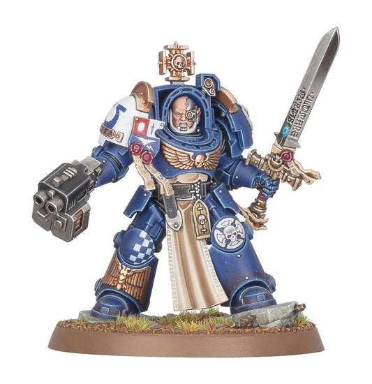 SPACE MARINES: CAPTAIN IN TERMINATOR ARMOUR