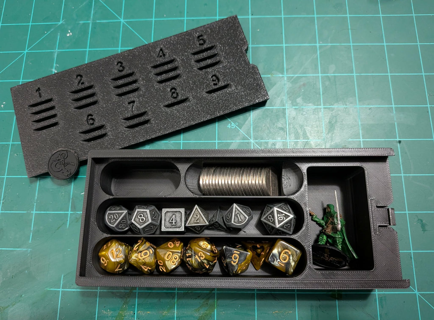 For Honor and Glory Dice Box